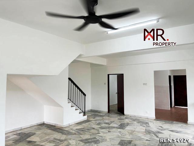 CORNER LOT Double Storey SemiD House Bandar Amanjaya FOR SALE