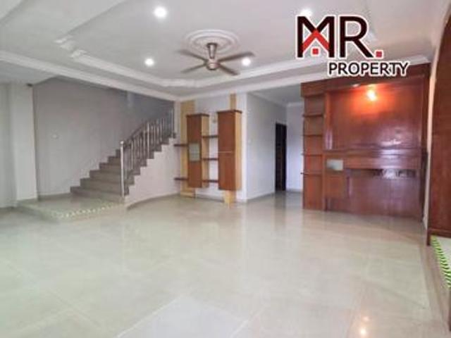 CORNER LOT Double Storey SemiD House Bandar Puteri Jaya FOR SALE
