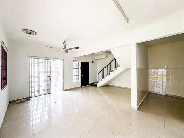 Corner Lot Double Storey Seri Pristana 1 Saujana Utama Sungai Buloh