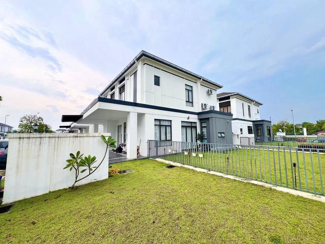 Corner Lot Double Storey Regent Garden Eco Grandeur Puncak Alam