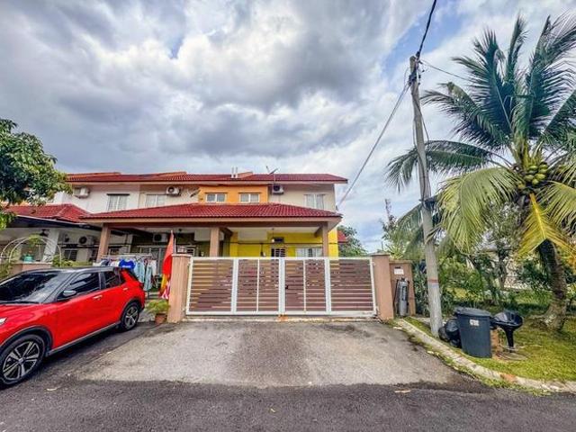 Corner Lot Double Storey Taman Idaman Murni Sepang