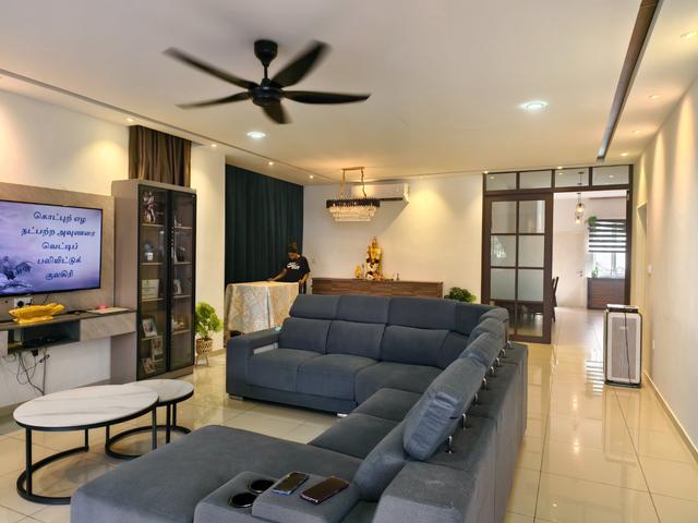 Corner Lot Double Storey Taman Suriaman 2 Bandar Sri Sendayan