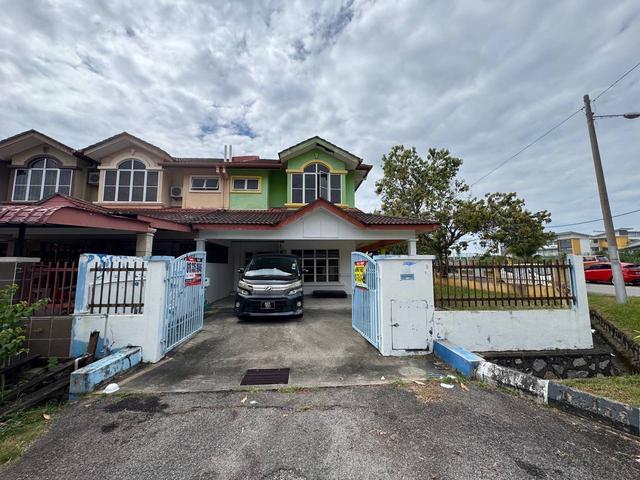 CORNER LOT Double Storey Terrace Taman Pelangi Semenyih 1 Semenyih