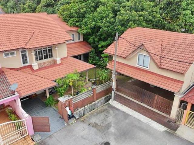 Corner Lot Double Storey Terrace Bandar Mahkota Cheras Seksyen 2