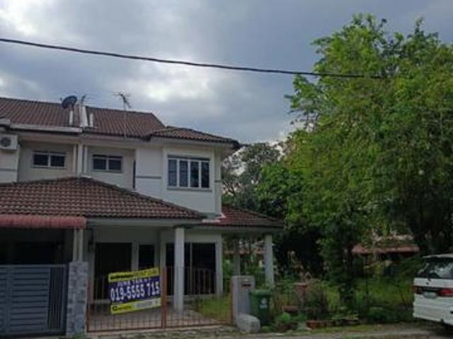 Corner Lot Double Storey Terrace House
