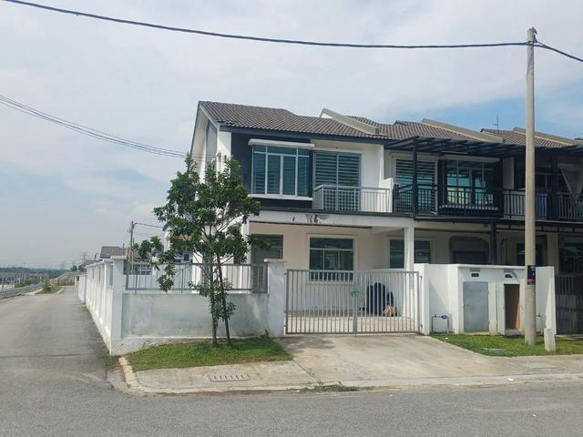 Corner Lot Double Storey Terrace House Taman Scientex Kundang Jaya