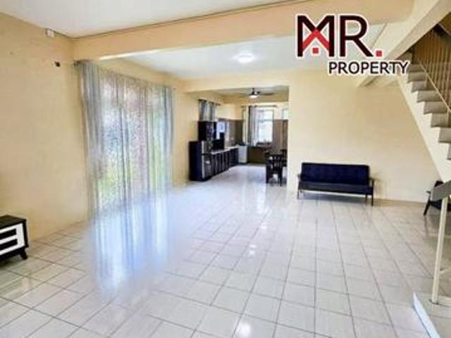 CORNER LOT Double Storey Terrace House Bandar Utama FOR RENT