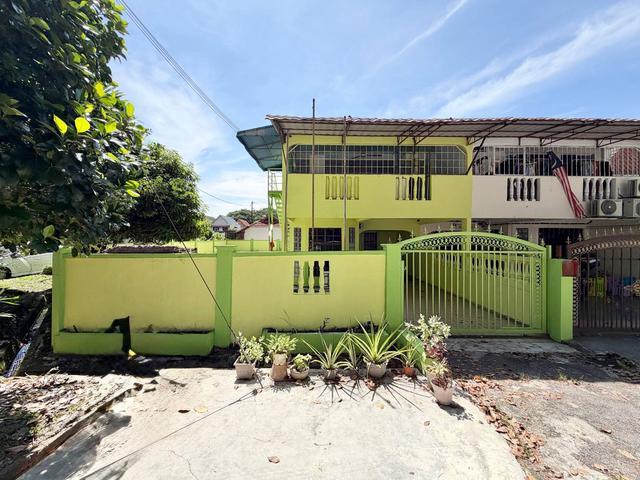 CORNER LOT Double Storey Terrace House Seksyen 19 Shah Alam For Sale