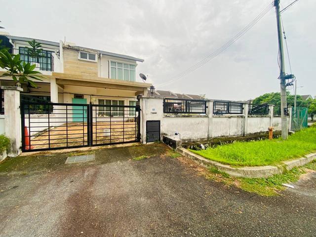 Corner Lot Double Storey Terrace Oakberry Taman Pelangi Semenyih 2
