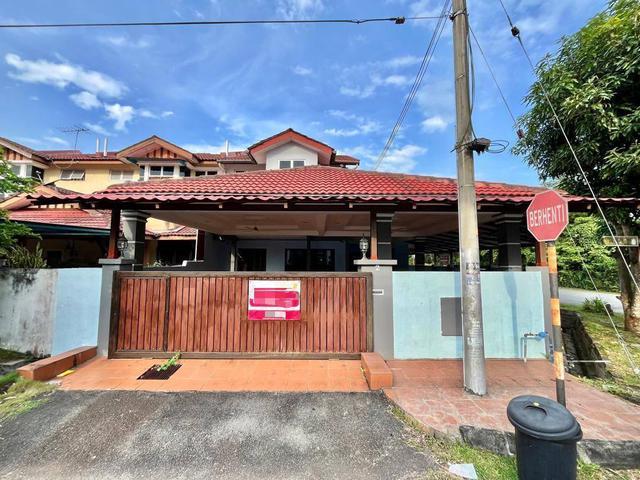 CORNER LOT EXTENDED Double Storey Terrace Seksyen 3 Bandar Baru Bangi