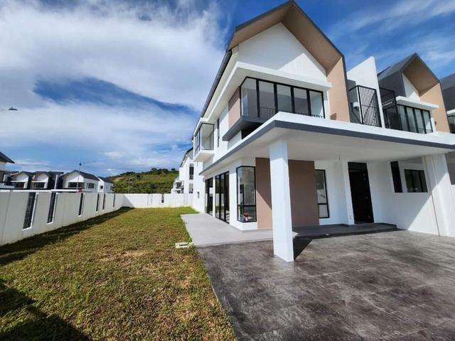 Corner Lot Extra Land 20Ft100 Full Loan Monthly RM1800 Sepang