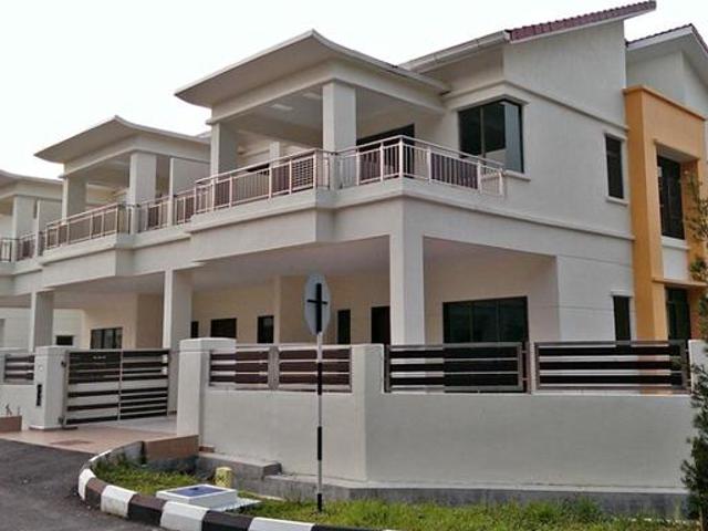 Corner Lot Extra 20Feet Tanah 34x80 2Tingkat Freehold 32 Reabate