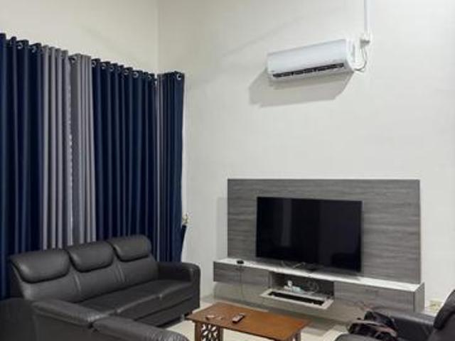 CORNER LOT FULLY FURNISHED Single Storey Bungalow Taman Lurik Indah