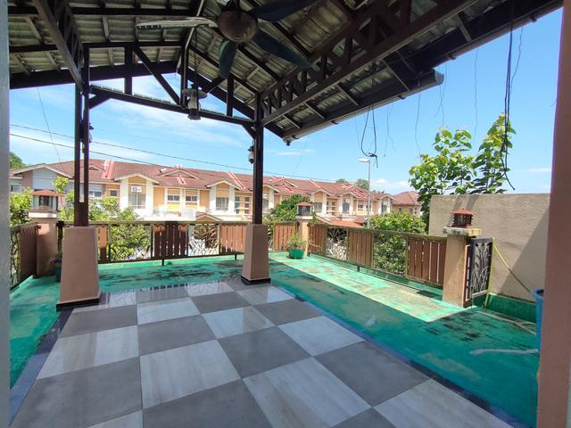 Corner Lot Fully RenoDekat Sekolah Saujana Utama