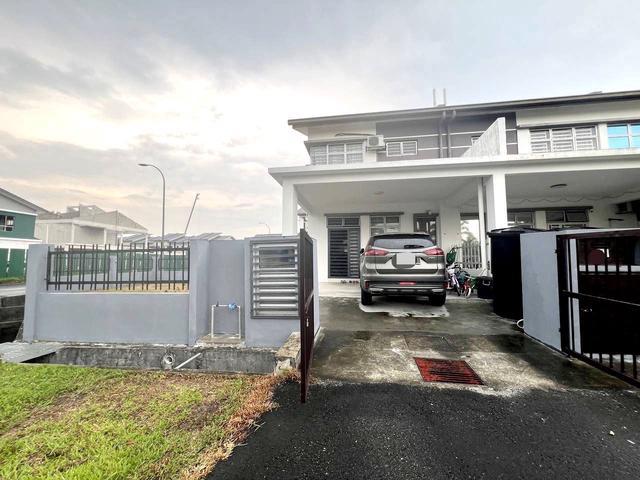 CORNER LOT FULL LOAN Double Storey Taman Bentara Telok Panglima Garang