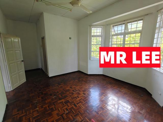 Corner Lot Facing Open Double Storey House LEP 5 Taman Lestari Putra