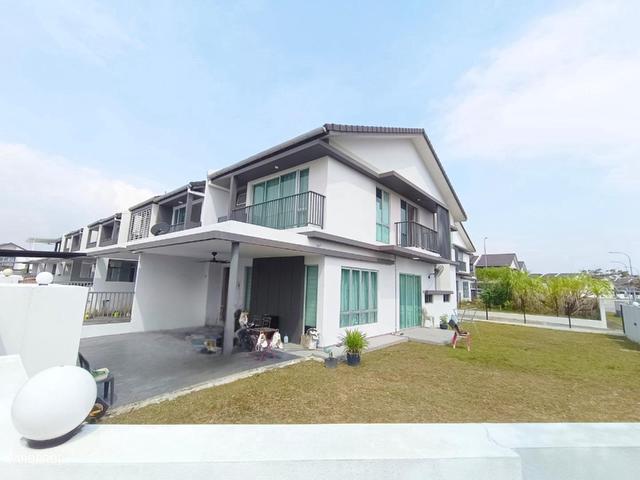 Corner Lot Facing Open Double Storey Terrace Serene Heights