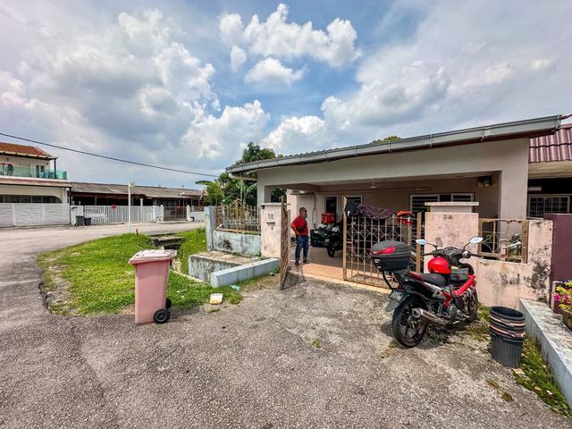 CORNER LOT FACING OPEN Single Storey Seksyen 51A Petaling Jaya PJ
