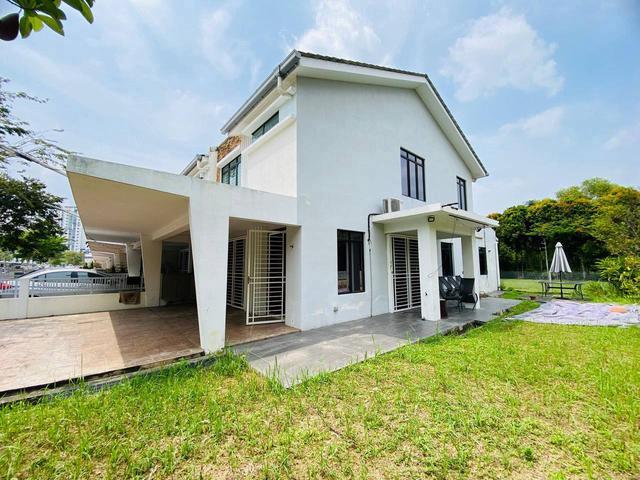 CORNER LOT FACING OPEN 2 Storey Laman Mawar Kota Seriemas Nilai