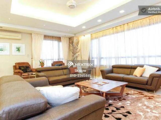 Corner lot Facing South Fully ID Renovated Fully furnished, move in ready condition Eco Summer Knighton type 24 hours strict gated & guarded Freehold Greenery landscaping