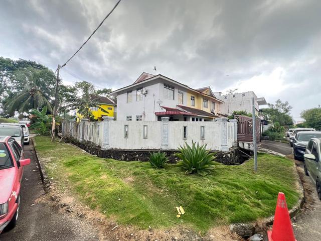 CORNER LOT for sale Taman Mawar Pasir Gudang