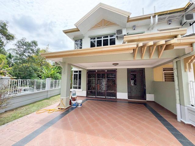 Corner Lot Freehold Double Storey Semi D Cluster Bandar Seri Putra