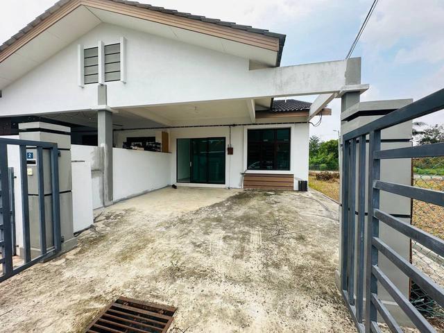 CORNER LOT FREEHOLD Single Storey Taman Tanjung Minyak Melaka
