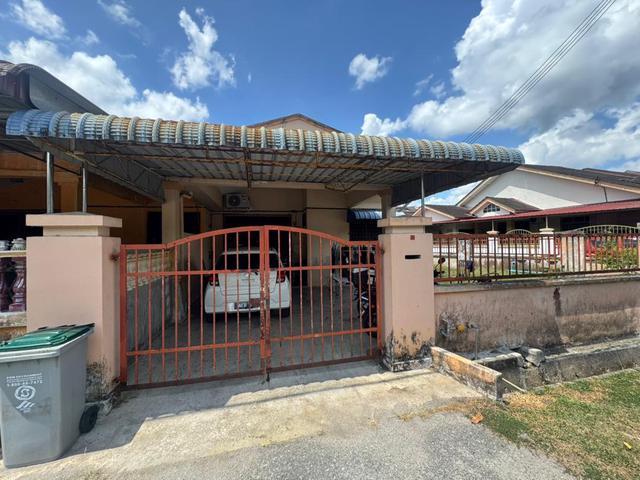 Corner Lot Freehold Taman Manis Parit Raja 2431 sqft Non Bumi Lot