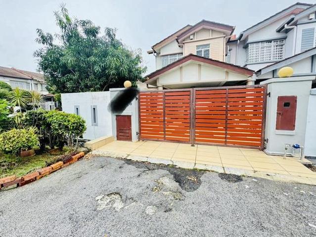 CORNER LOT Freehold 2 Storey Putra Tropika Bandar Seri Putra
