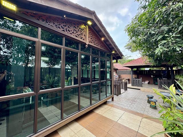 CORNER LOT Glenmarie Cove Port Klang Semi D 2 Storey
