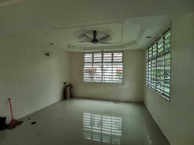 CORNER LOT GOOD PRICE 2 Sty Bungalow Bandar Utama Besides Puteri Jaya