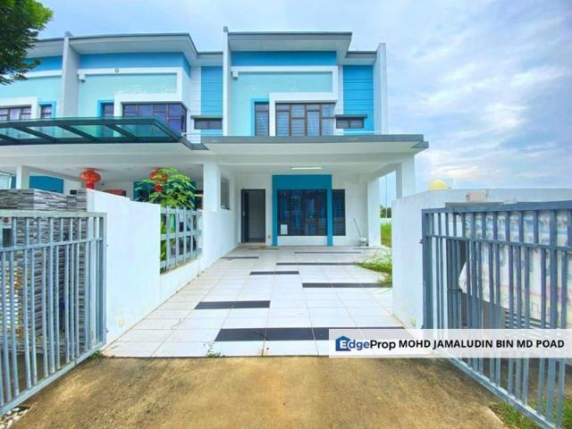 CORNER LOT & HUGE LAND SIZE Double Storey Terrace Ecohill 2, Semenyih