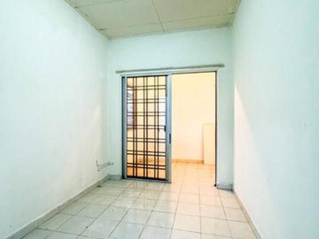Corner Lot House Seri Pristana 1Saujana Utama Sungai Buloh
