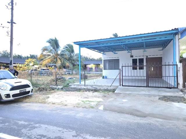 CORNER LOT JACKPORT MURAH BELOW 60K Rumah Teres Taman Emas Mampu Milik