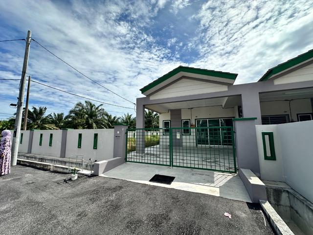 CORNER LOT JALAN MATI Rumah Teres Setingkat Taman Seri Lekir Sitiawan