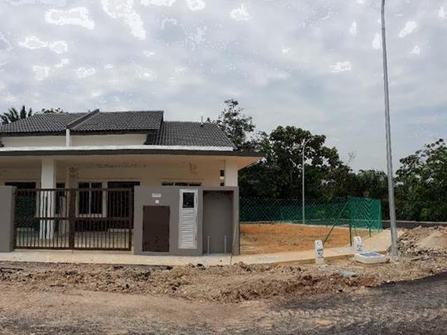 Corner lot Jalan Kebun Baru jalan Pipit Teluk Panglima garang