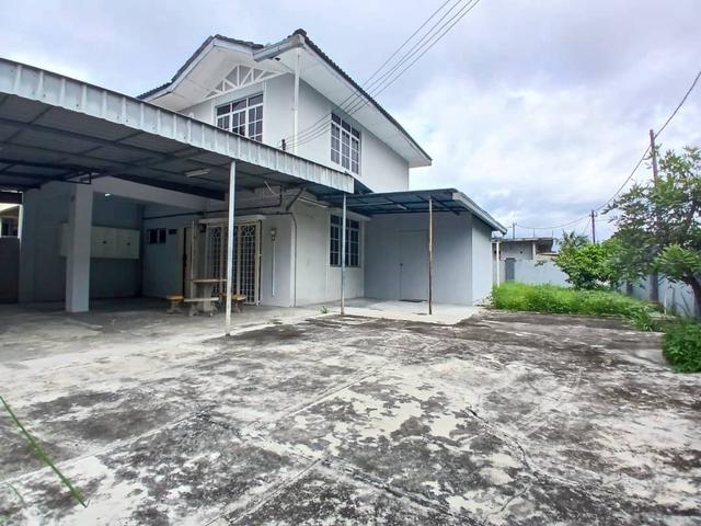 CORNER LOT Jalan Kemboja Bukit Sentosa Double Storey Terrace