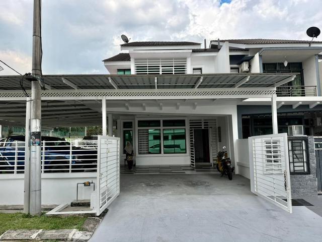 Corner Lot Jalan Semerbak Taman Bukit Dahlia Pasir Gudang