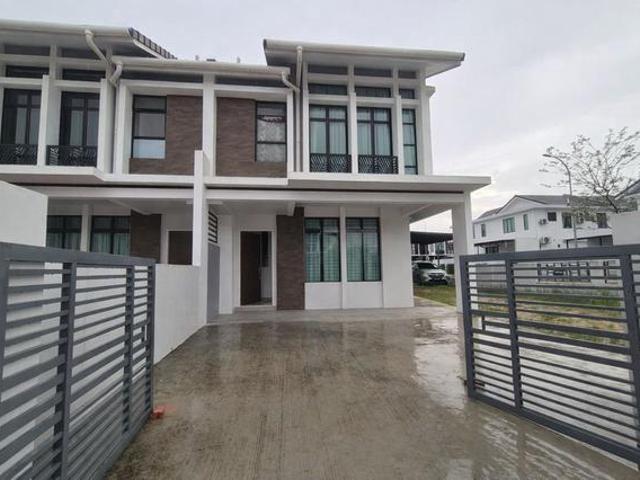 CORNER LOT Jalan Seri Austin 523 Seri Austin
