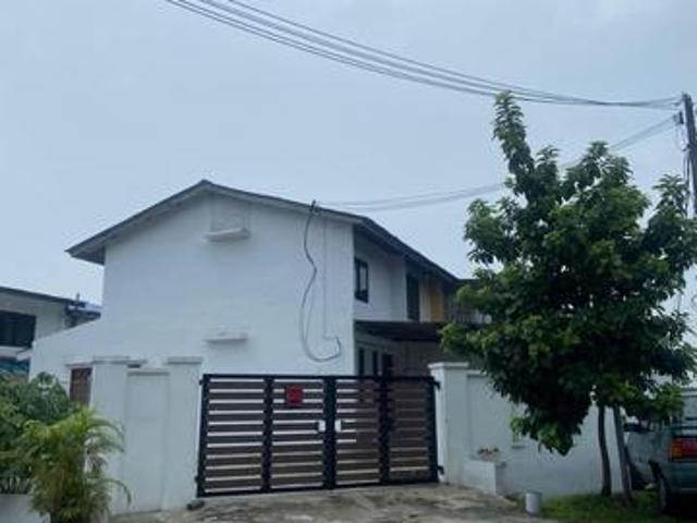 Corner Lot Jalan Teratai Tmn Johor Jaya 2sty Fo Rent