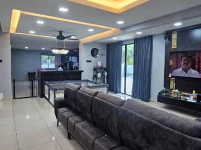 Corner Lot @ Jalan Tiram 1/x, Bandar Tiram, Ulu Tiram