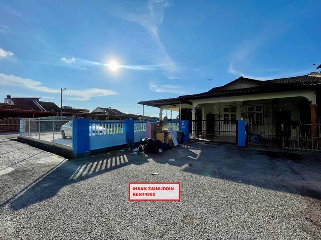 CORNER LOT LUAS30K CASHBACK4FULLOANHOT AREA Taman Angsana
