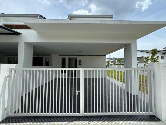 CORNER LOT LOW DEPOSIT Double Storey Terrace Laman Sendayan