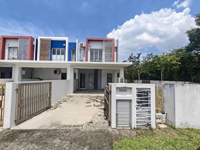 CORNER LOT Pistia 2 Ecohill CHEAP AND BIG LAND