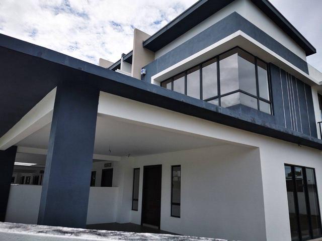 Corner Lot Premium Resort Residence 1 Bandar Sri Sendayan