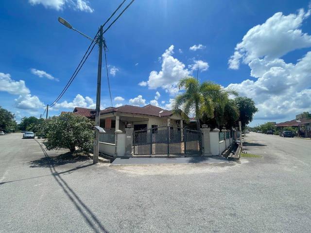 CORNER LOT Rumah Teres Satu Tingkat Taman Pandan Damai 1 Kuantan
