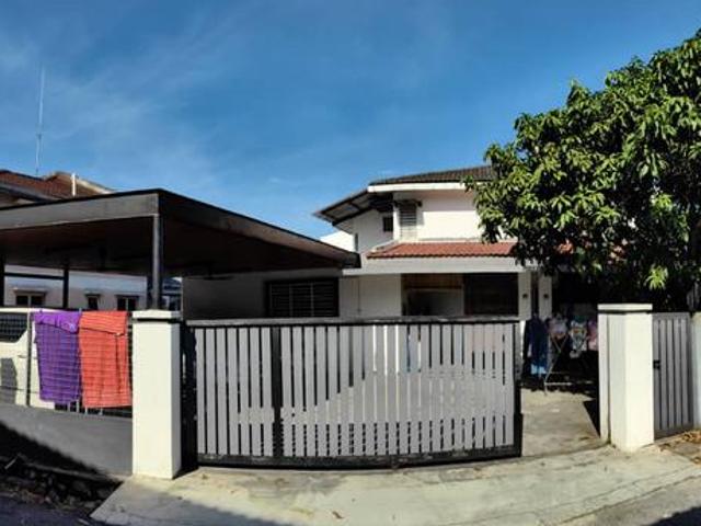 Corner Lot Renovated Taman Bersatu Rawang 2 Storey Terrace Sale
