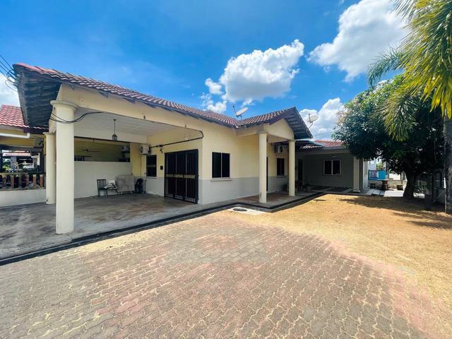 CORNER LOT RENOVATED Taman Pandan Damai 1 Kuantan Single Storey