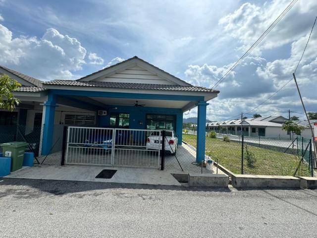 CORNER LOT RENOVATED Teres Setingkat Perumahan Seri Mahkota Damai