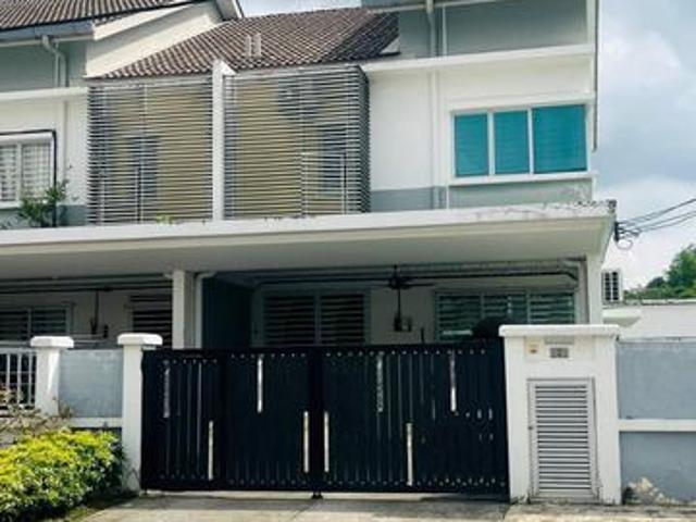 CORNER LOT RENOVATED Double Storey Taman Salam Perdana Salak Tinggi
